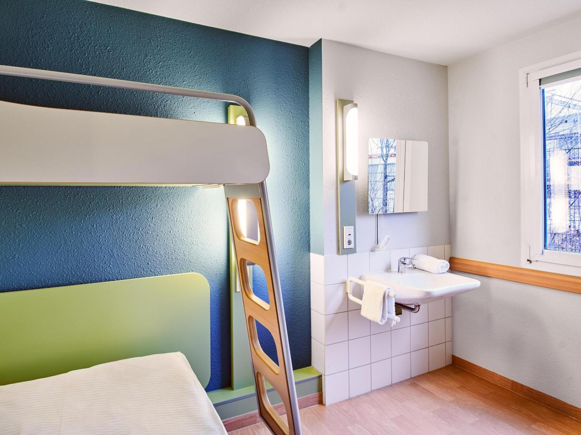 B&B Hotel Hannover-Laatzen Exteriör bild